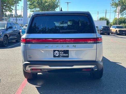 Used 2024 Rivian R1S Adventure AWD/4WD image 10