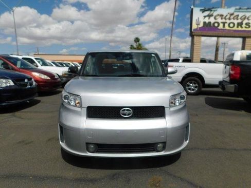Used 2008 Scion xB FWD image 2