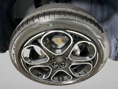 Used 2022 Jeep Compass High Altitude AWD/4WD image 19