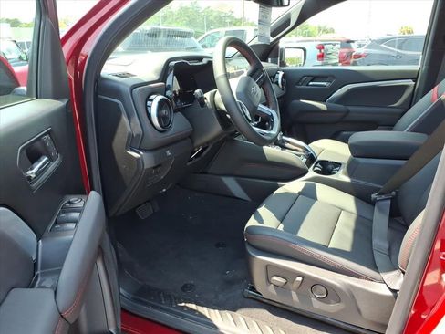 New 2026 Chevrolet Colorado Z71 w/ Technology Package AWD/4WD image 9