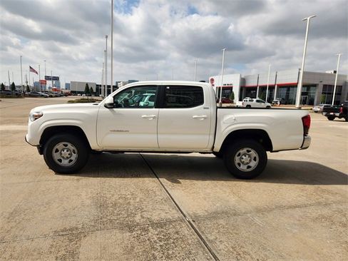 Certified 2023 Toyota Tacoma SR5 image 4