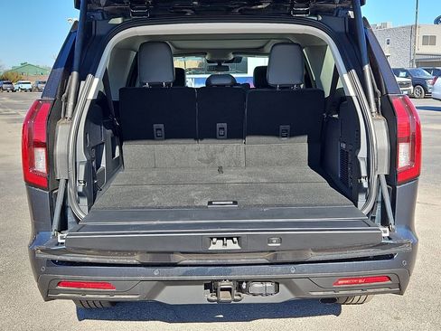 New 2025 Ford Expedition Max Active image 18