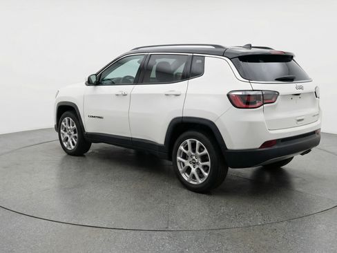 Used 2025 Jeep Compass Limited AWD/4WD image 6