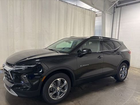 Used 2024 Chevrolet Blazer LT w/ Convenience Package AWD/4WD image 1