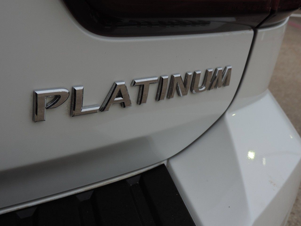 Used 2023 Nissan Armada Platinum w/ Captain's Chairs Package RWD image 23