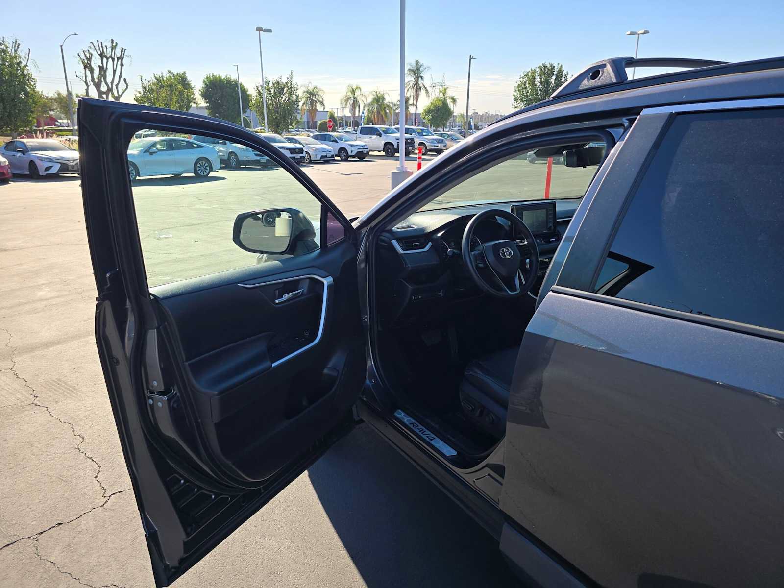 Certified 2022 Toyota RAV4 XLE Premium FWD image 17