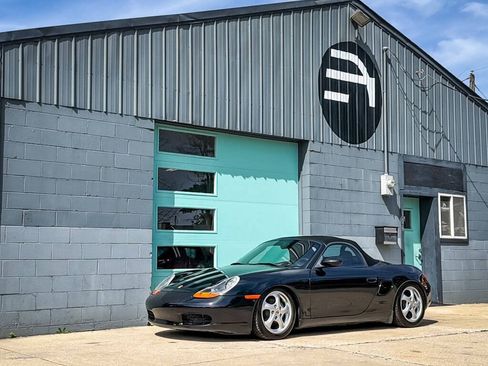 Used 2000 Porsche Boxster RWD image 2