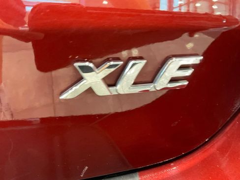 Used 2015 Toyota Sienna XLE FWD image 24