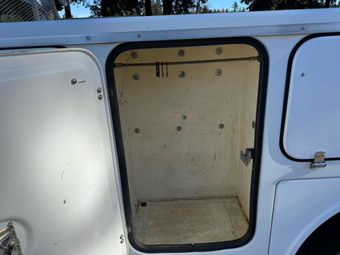 Used 2010 Ford F550 4x4 Crew Cab Super Duty image 37