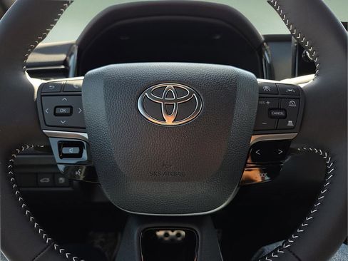 New 2026 Toyota Camry SE FWD image 25