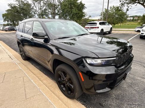 Used 2023 Jeep Grand Cherokee L Laredo AWD/4WD image 8