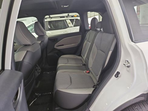 Used 2026 Subaru Forester Premium AWD/4WD image 12