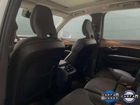 Used 2025 Volvo XC90 B6 Plus image 19