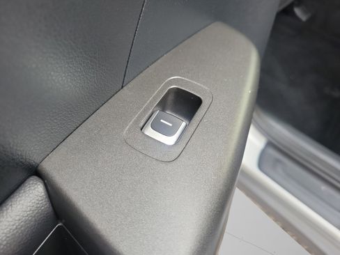 Used 2022 Kia Sportage LX image 23