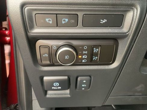 Used 2023 Ford F150 Lariat w/ Trailer Tow Package image 27