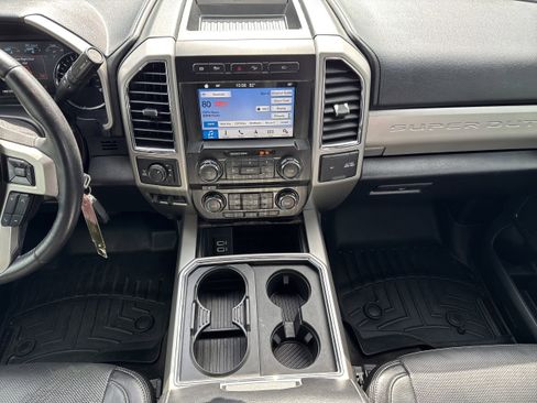 Used 2018 Ford F250 Lariat AWD/4WD image 17