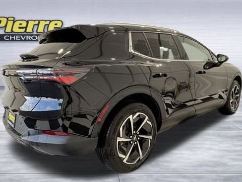 New 2026 Chevrolet Equinox EV LT image 5