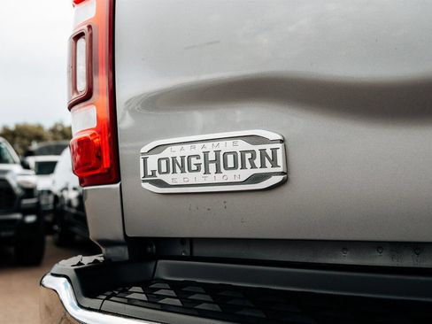 Used 2020 RAM 2500 Limited AWD/4WD image 18