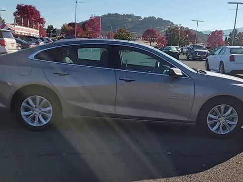 Used 2024 Chevrolet Malibu LT image 9
