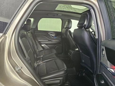 Used 2021 Lincoln Corsair Reserve w/ Equipment Group 201A image 15