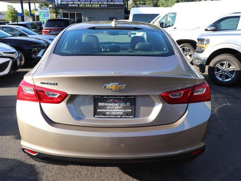 Used 2023 Chevrolet Malibu LT FWD image 4