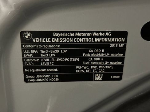 Used 2018 BMW 530e 530e iPerformance w/ Premium Package 2 image 36