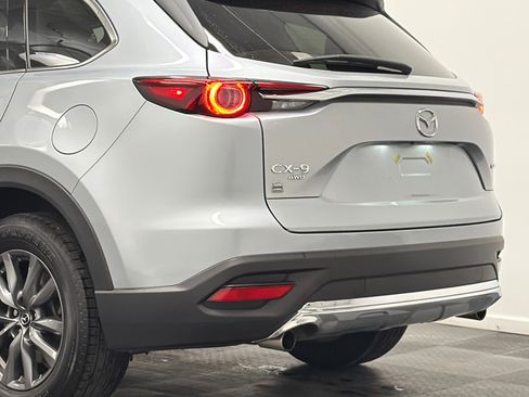 Used 2023 MAZDA CX-9 Touring image 7