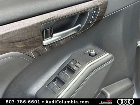 Used 2023 Toyota Highlander Platinum FWD image 21