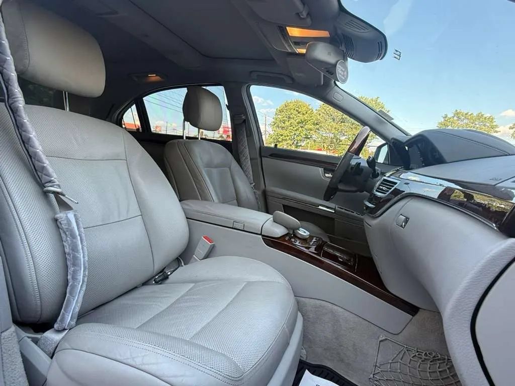 Used 2012 Mercedes-Benz S 550 4MATIC image 22
