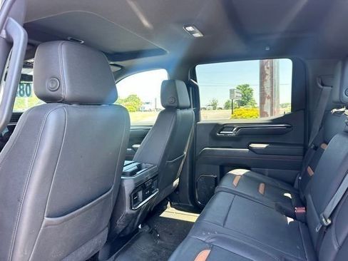 Used 2023 GMC Sierra 1500 AT4 w/ AT4 Premium Package AWD/4WD image 12