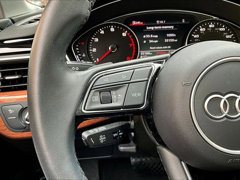 Used 2023 Audi A4 2.0T Premium w/ Convenience Package image 9