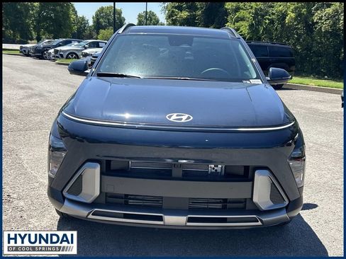 New 2027 Hyundai Kona Limited FWD image 2