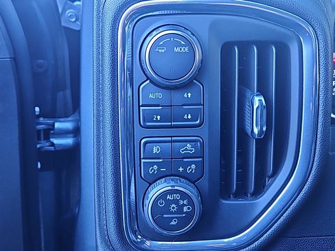 Used 2020 Chevrolet Silverado 1500 RST w/ All-Star Edition image 10