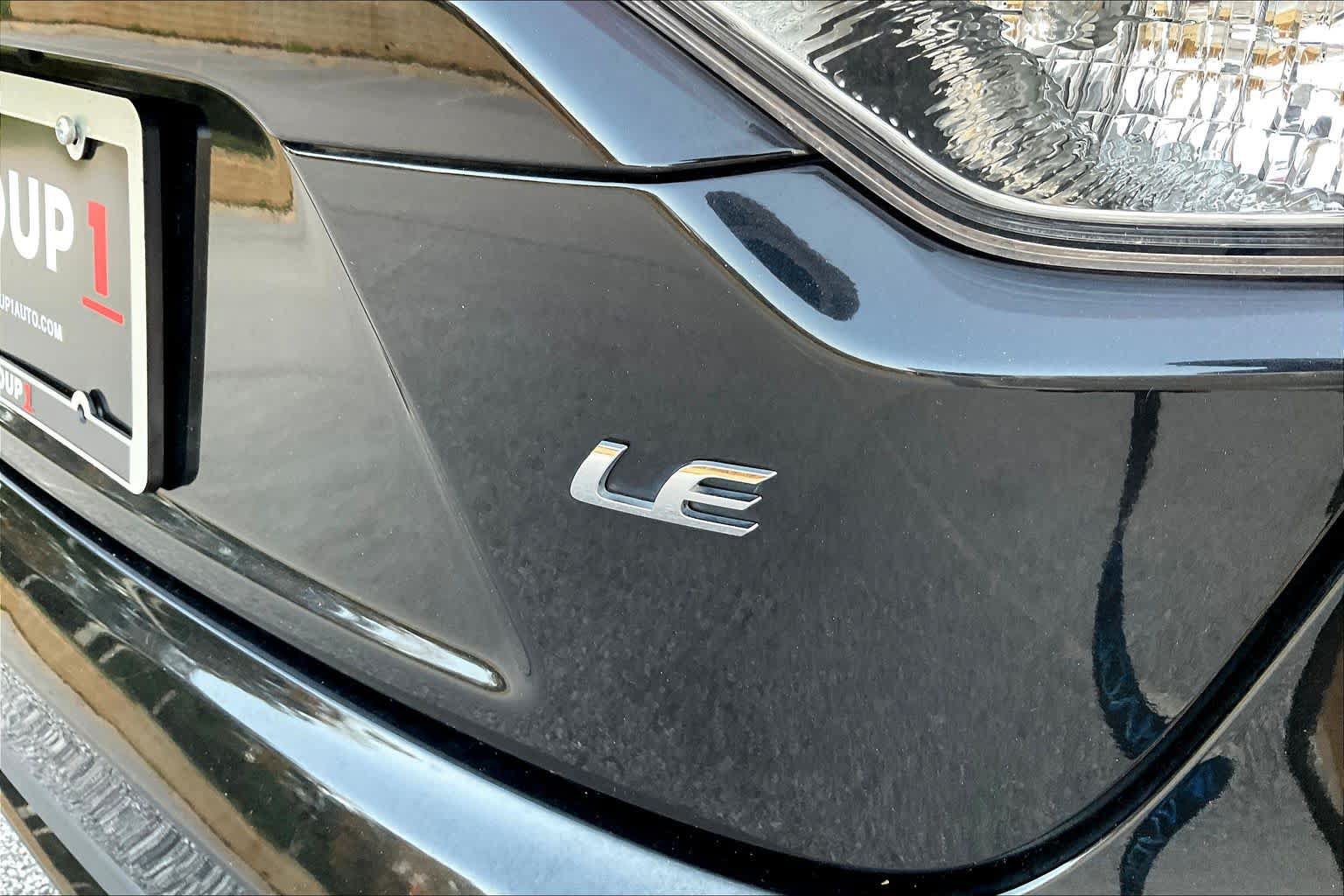 Used 2021 Toyota Corolla LE FWD image 10