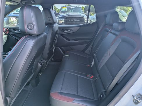 Used 2025 Chevrolet Equinox RS FWD image 13