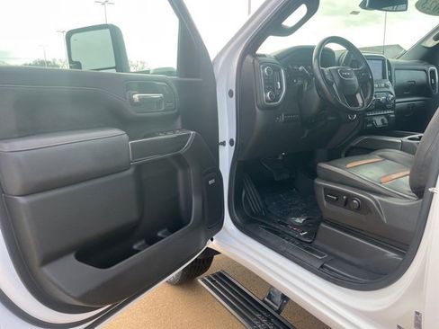 Used 2023 GMC Sierra 2500 AT4 w/ AT4 Preferred Package image 12