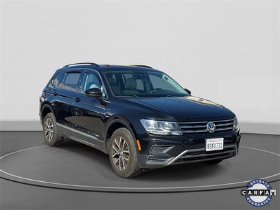 Used 2018 Volkswagen Tiguan SE w/ Panoramic Sunroof Package