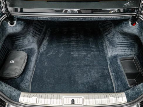 Used 2014 Rolls-Royce Ghost image 18