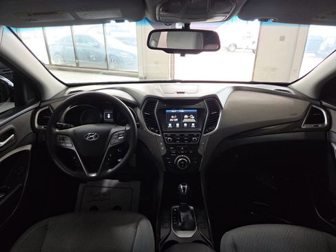 Used 2017 Hyundai Santa Fe Sport image 21