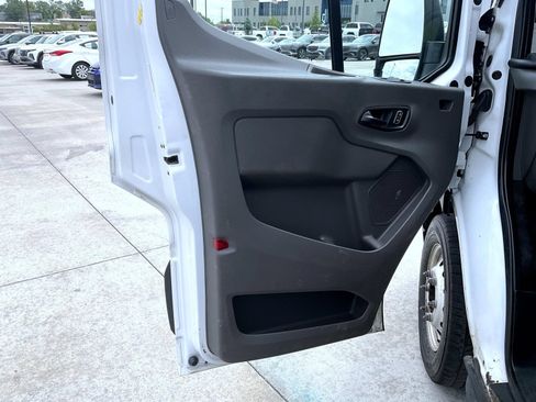 Used 2023 Ford Transit 250 Medium Roof AWD w/ Load Area Protection Package image 10