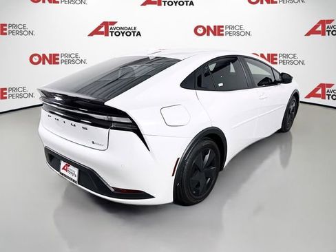 Certified 2025 Toyota Prius Plug-In Hybrid FWD image 7