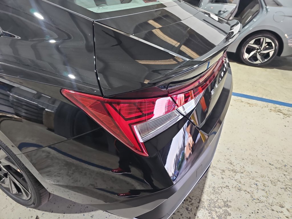 New 2026 Hyundai Elantra SEL FWD image 36