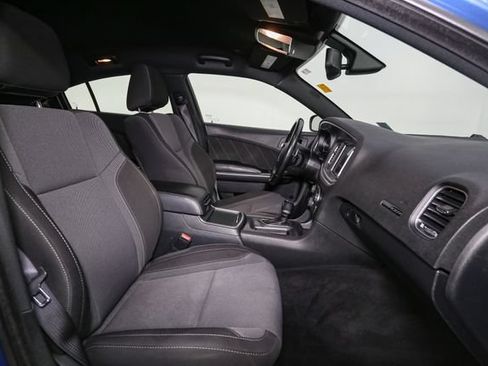Used 2020 Dodge Charger SXT AWD/4WD image 16
