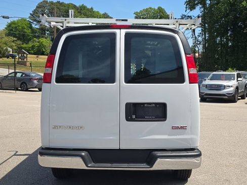 Used 2022 GMC Savana 2500 w/ Driver Convenience Package RWD image 4