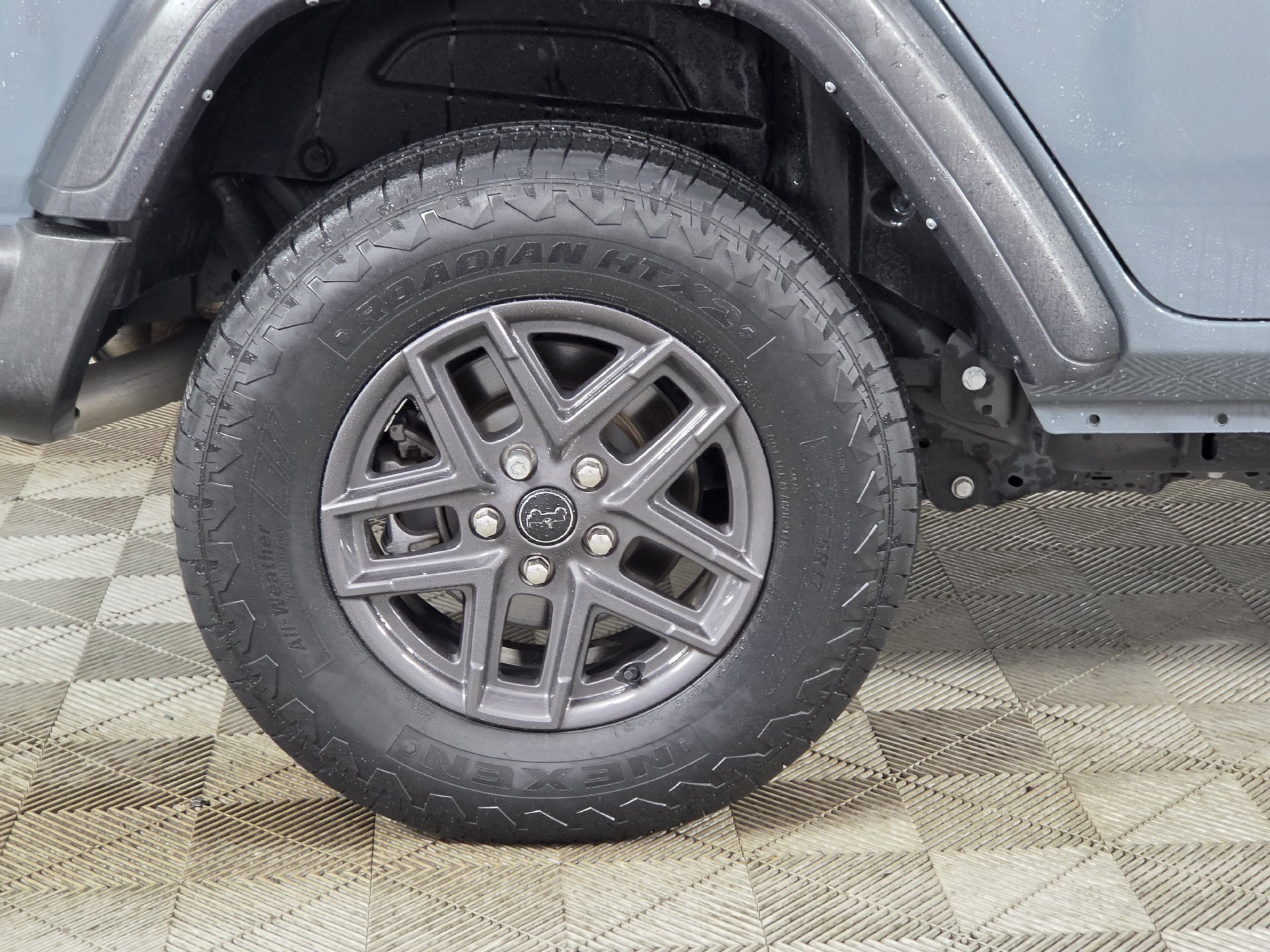 Used 2024 Jeep Wrangler Unlimited Sport AWD/4WD image 41