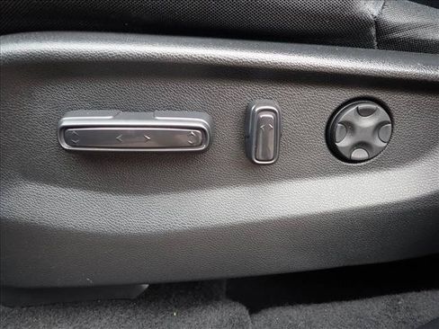 Used 2020 Honda CR-V EX image 12