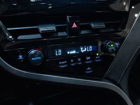 Certified 2023 Toyota Camry SE w/ Convenience Package image 25