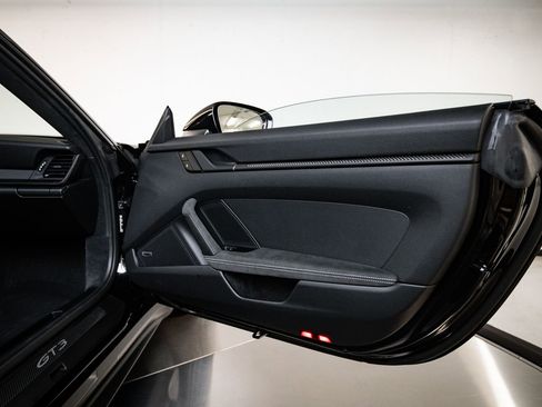 Certified 2024 Porsche 911 GT3 RWD image 26