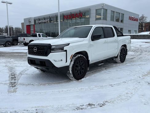 Used 2023 Nissan Frontier SV w/ Midnight Edition Package image 1