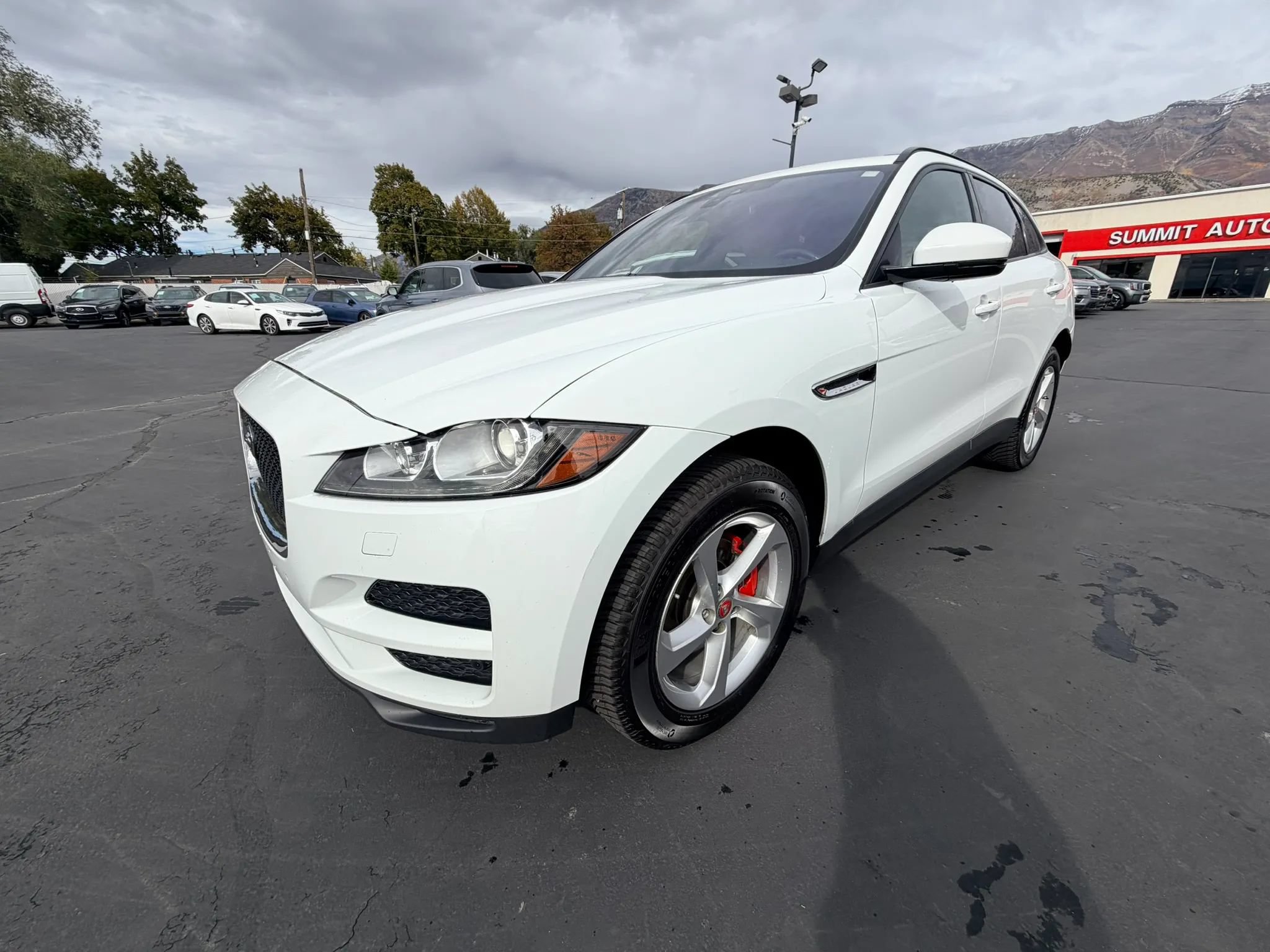 Used 2018 Jaguar F-PACE Premium AWD/4WD image 7